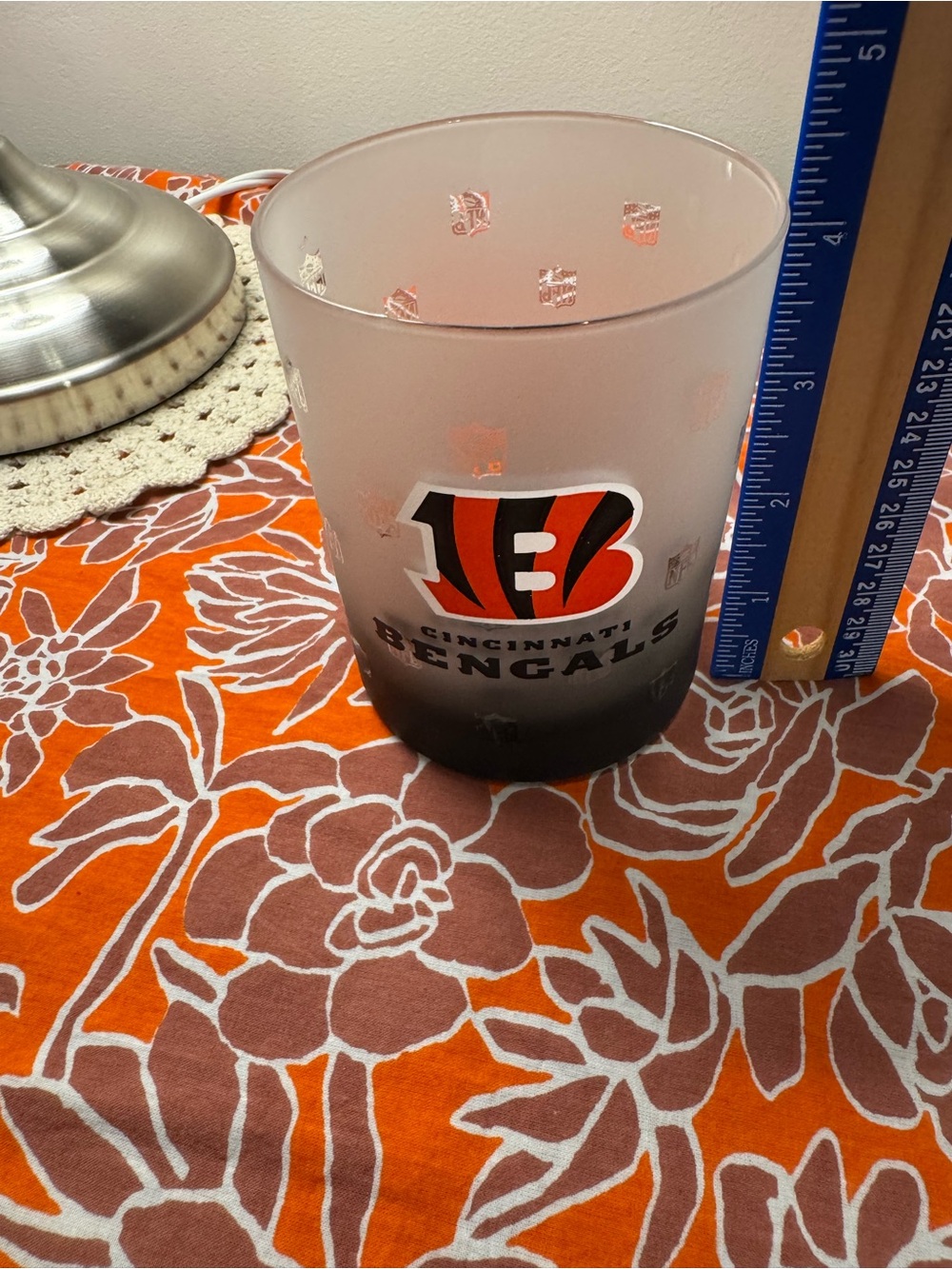 Cincinnati Bengals 16oz frosted glass pint tumbler - Picture 10 of 11